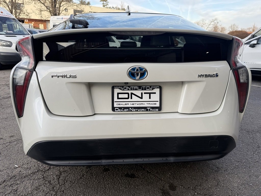 Used 2017 Toyota Prius Four image 10