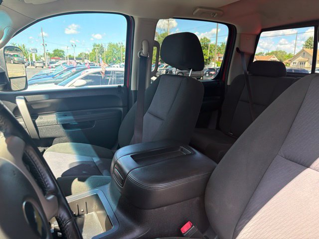 Used 2014 Chevrolet Silverado 2500 LT w/ Interior Plus Package AWD/4WD image 25