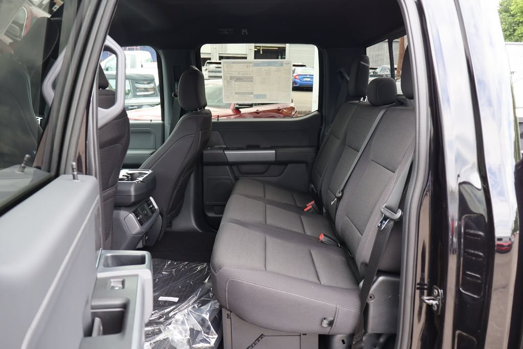 New 2026 Ford F150 XLT w/ Equipment Group 302A MID AWD/4WD image 18