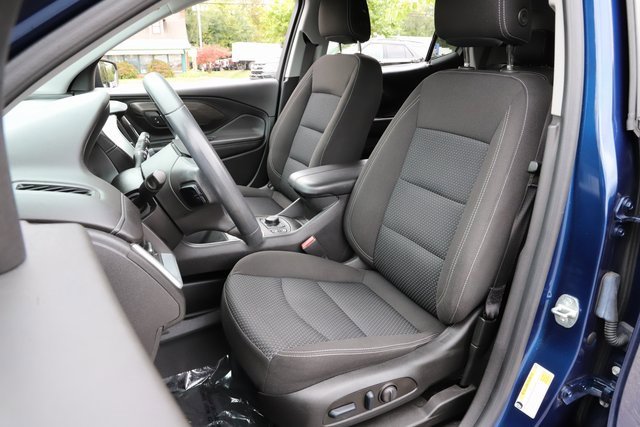 Used 2023 GMC Terrain SLE w/ Driver Convenience Package image 15