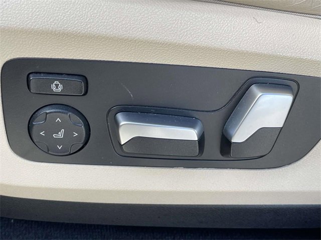 Used 2022 BMW X5 sDrive40i w/ Premium Package image 32