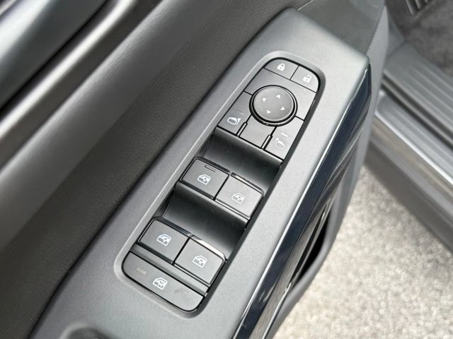 New 2026 Nissan Pathfinder SV w/ Cargo Package AWD/4WD image 12