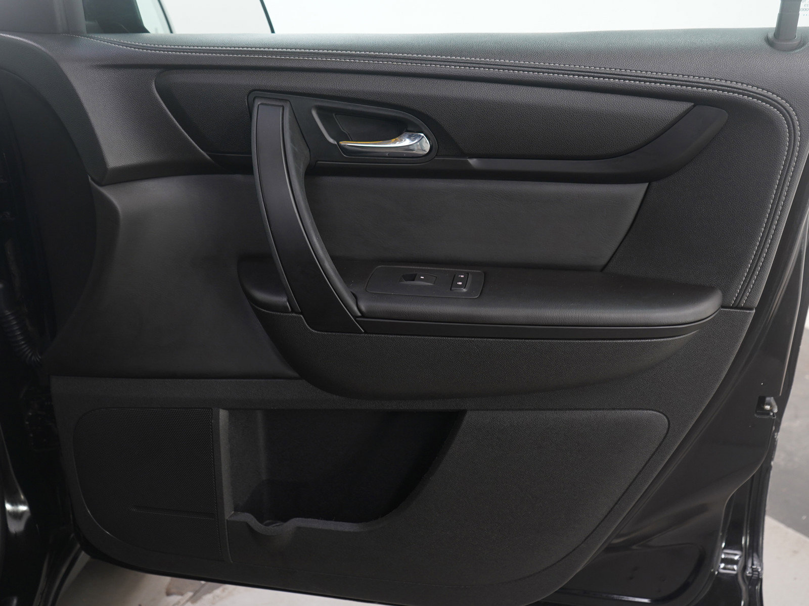 Used 2016 GMC Acadia SLE image 13