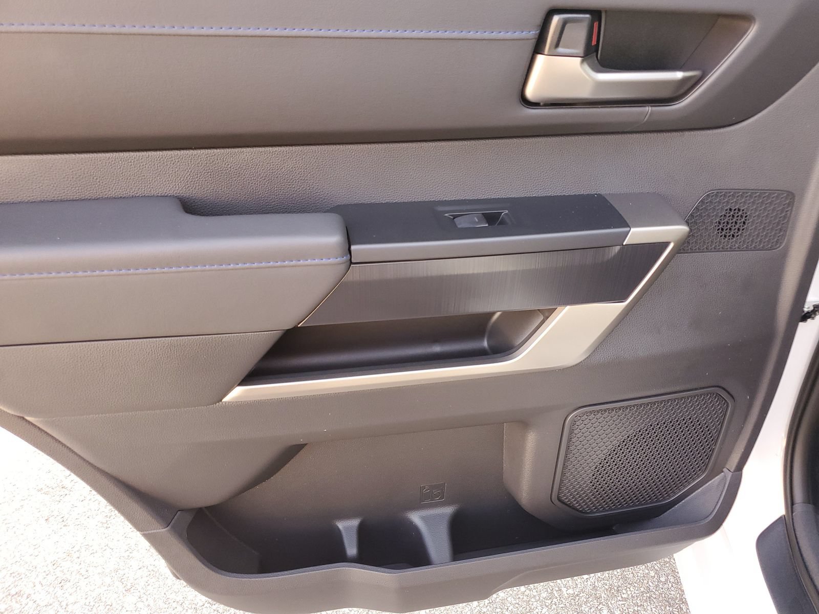 New 2026 Toyota Sequoia Platinum AWD/4WD image 16