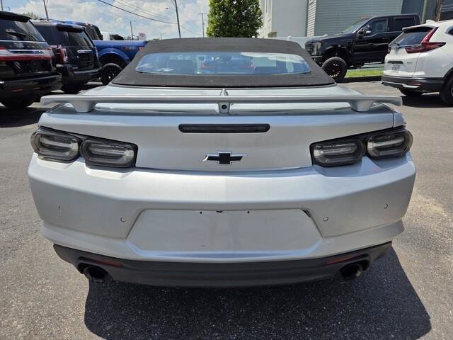 Used 2019 Chevrolet Camaro SS RWD image 16