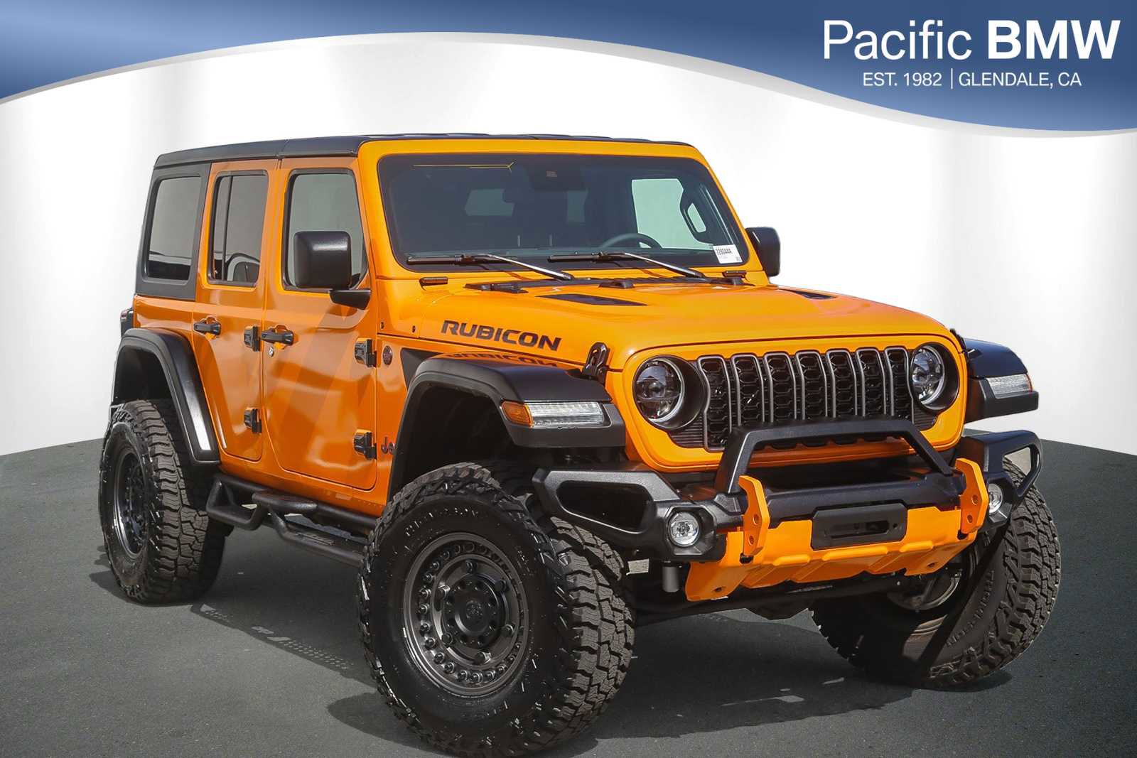 Used 2025 Jeep Wrangler Unlimited Rubicon w/ Convenience Group image 1