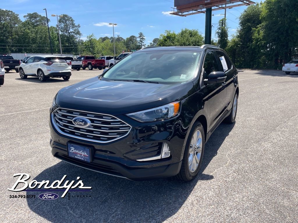 Used 2024 Ford Edge Titanium image 3