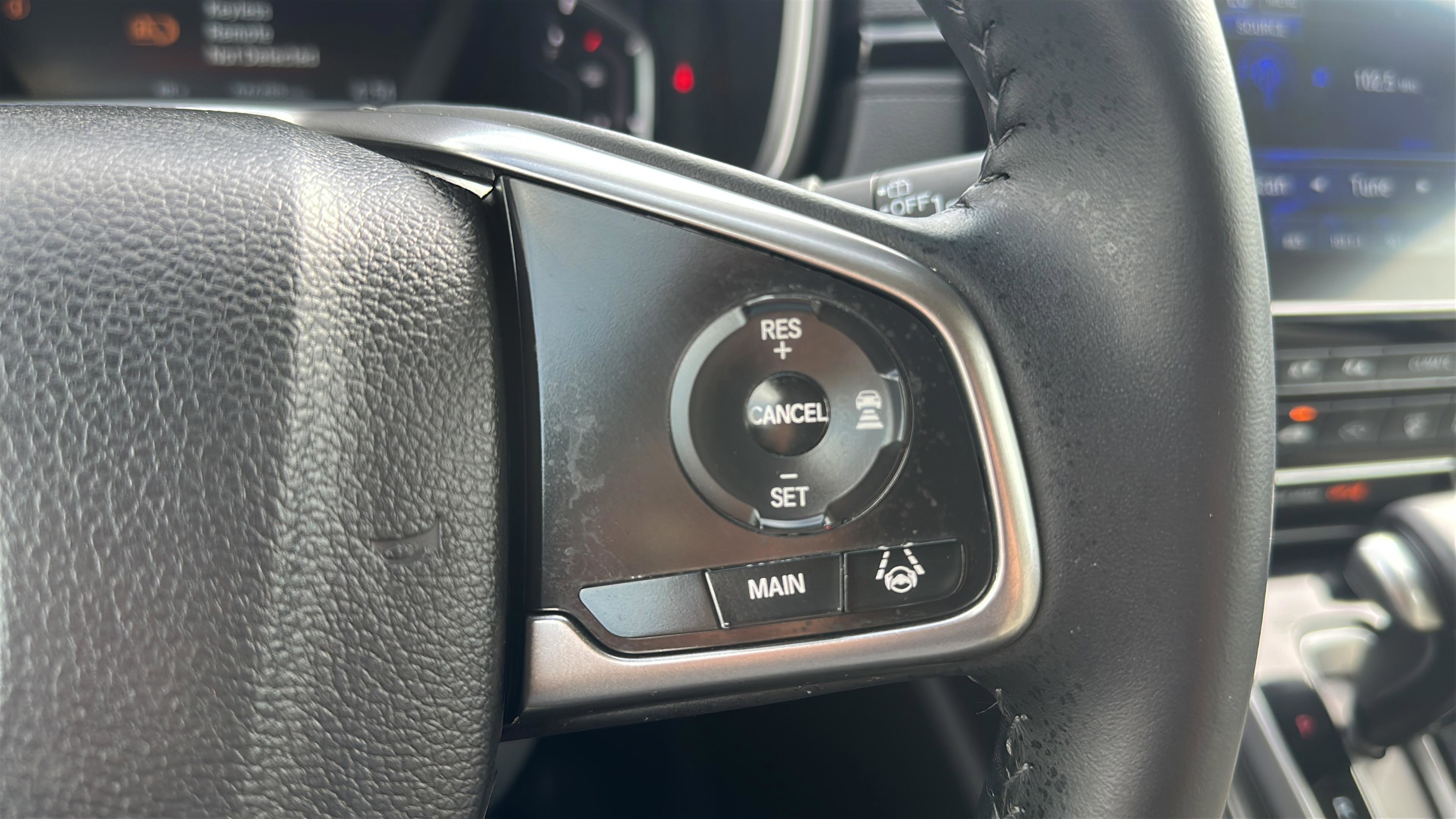 Used 2018 Honda CR-V Touring image 17