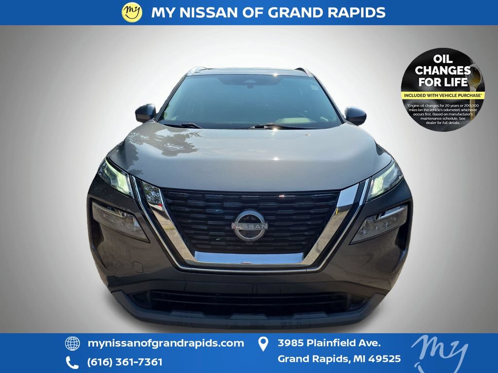 Used 2023 Nissan Rogue SV w/ SV Premium B Package AWD/4WD image 3