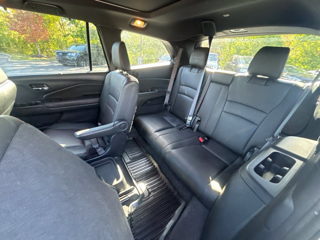 Used 2020 Honda Pilot Black Edition image 33