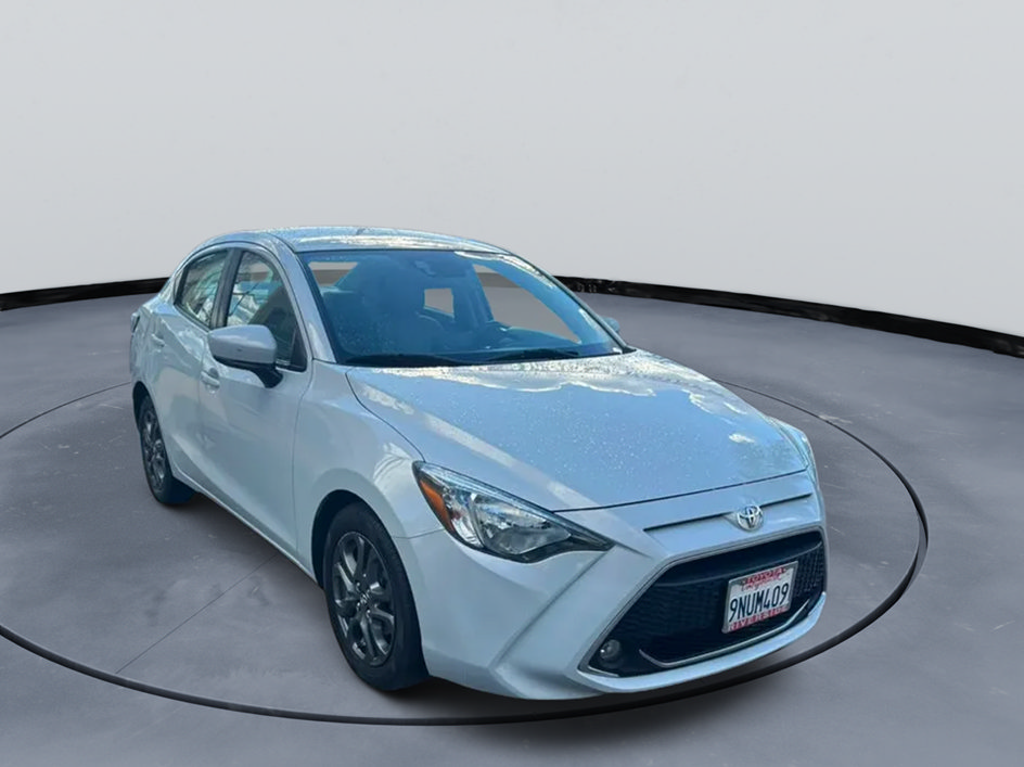 Used 2019 Toyota Yaris LE FWD image 5