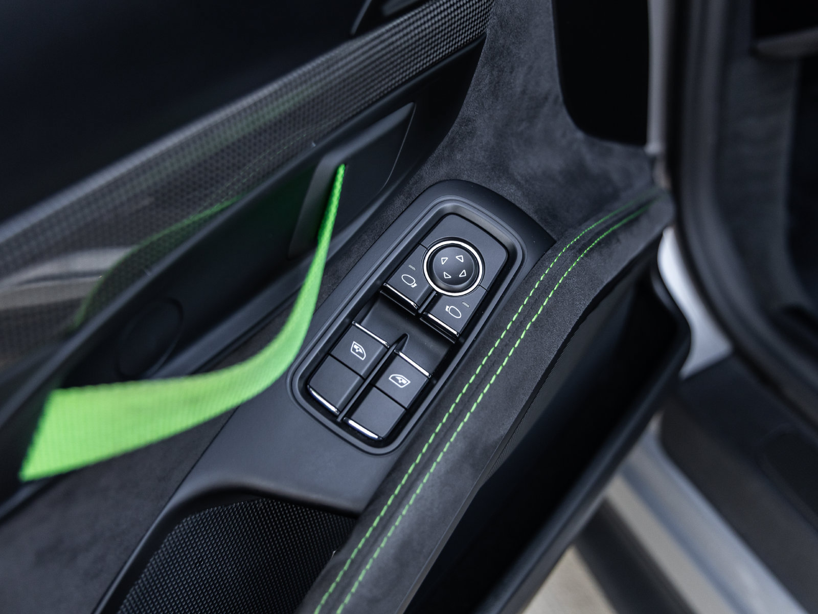 Certified 2019 Porsche 911 GT3 RS RWD image 38