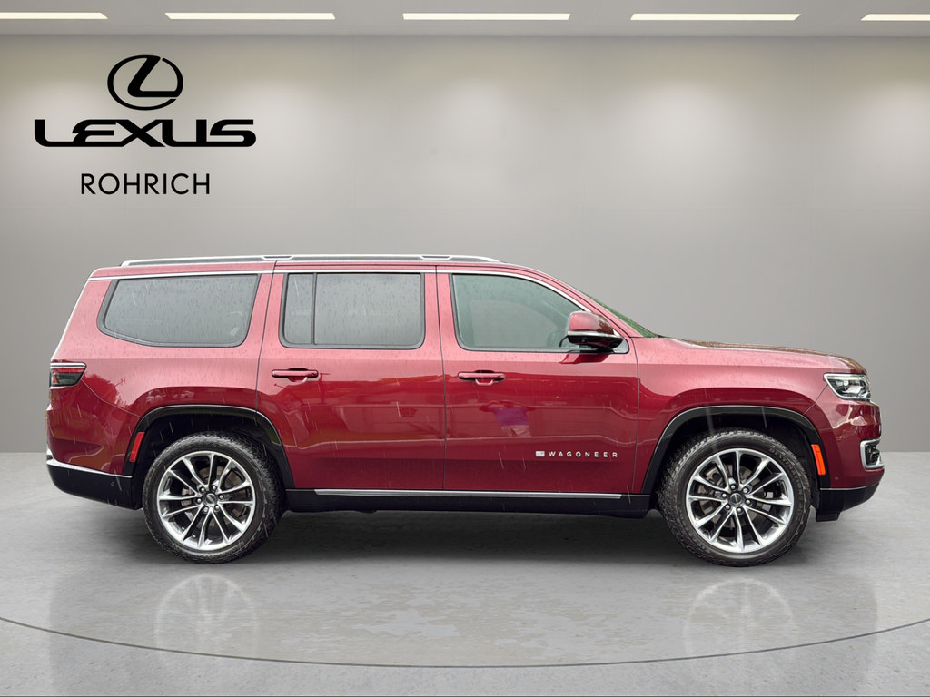Used 2022 Jeep Wagoneer Series III w/ Premium Group I AWD/4WD image 5