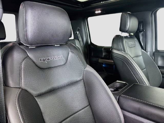 Used 2019 Ford F150 Raptor w/ Equipment Group 802A Luxury AWD/4WD image 34