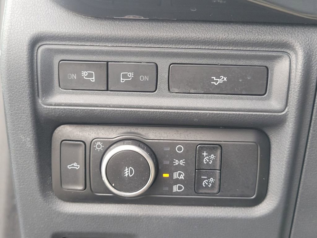 Used 2023 Ford F150 XLT w/ Equipment Group 302A High image 20