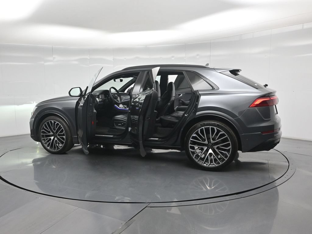 Used 2025 Audi SQ8 Premium Plus AWD/4WD image 30