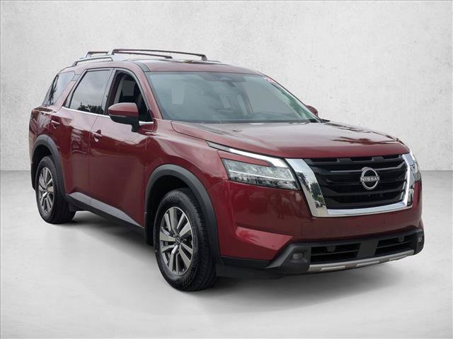 Used 2022 Nissan Pathfinder SL AWD/4WD image 3