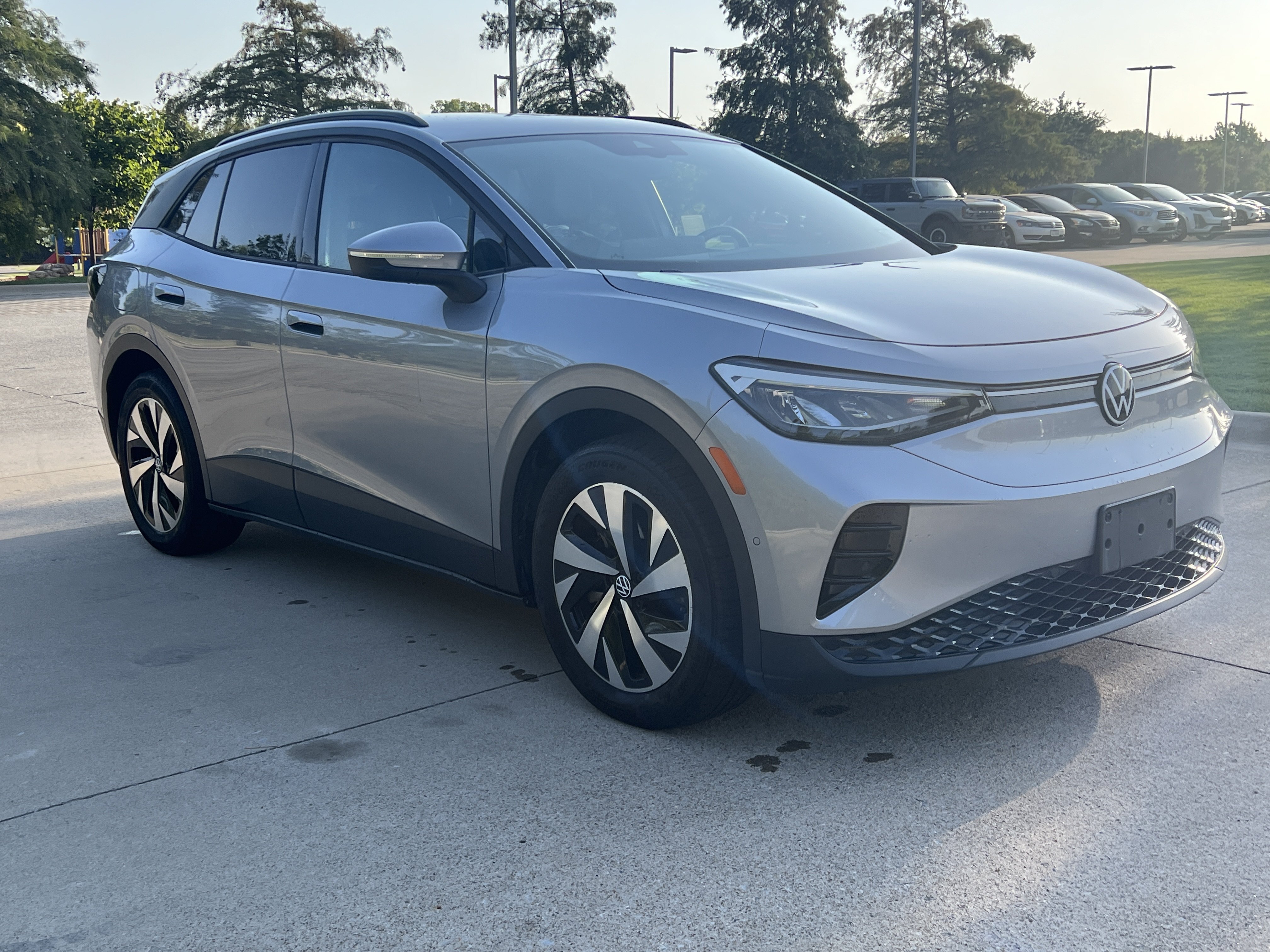 Certified 2023 Volkswagen ID.4 2WD image 2