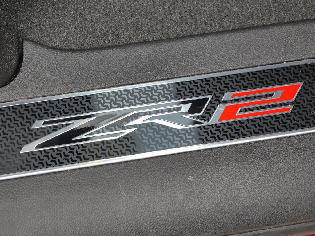 Used 2025 Chevrolet Silverado 2500 ZR2 w/ Technology Package image 17