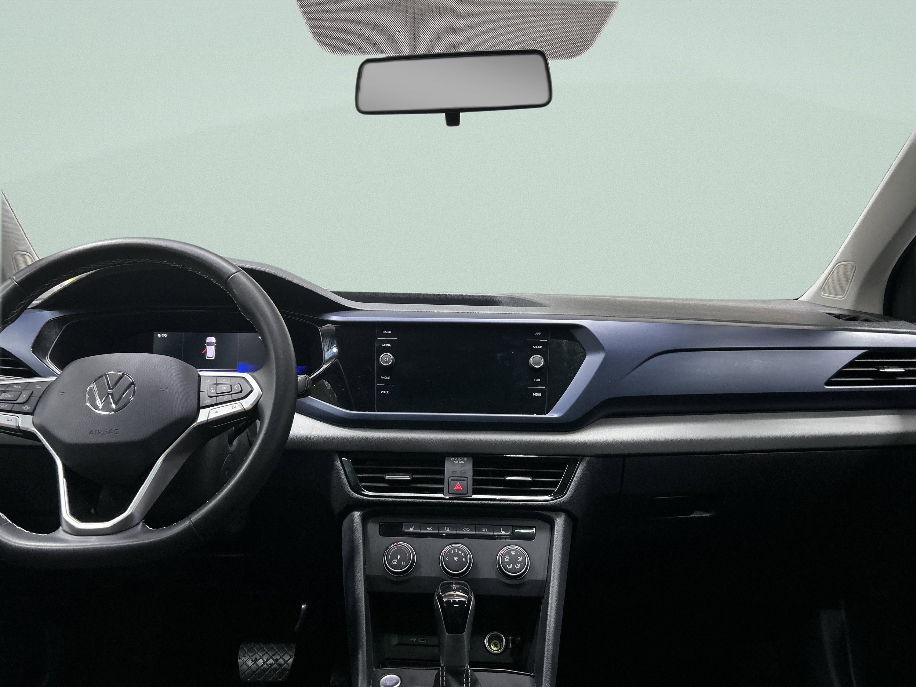 Used 2022 Volkswagen Taos SE image 17