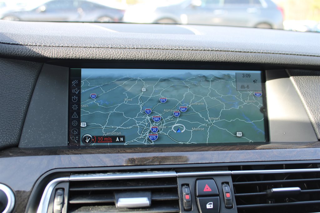 Used 2012 BMW 750i xDrive image 23