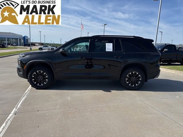 Used 2026 Chevrolet Traverse Z71 AWD/4WD image 3