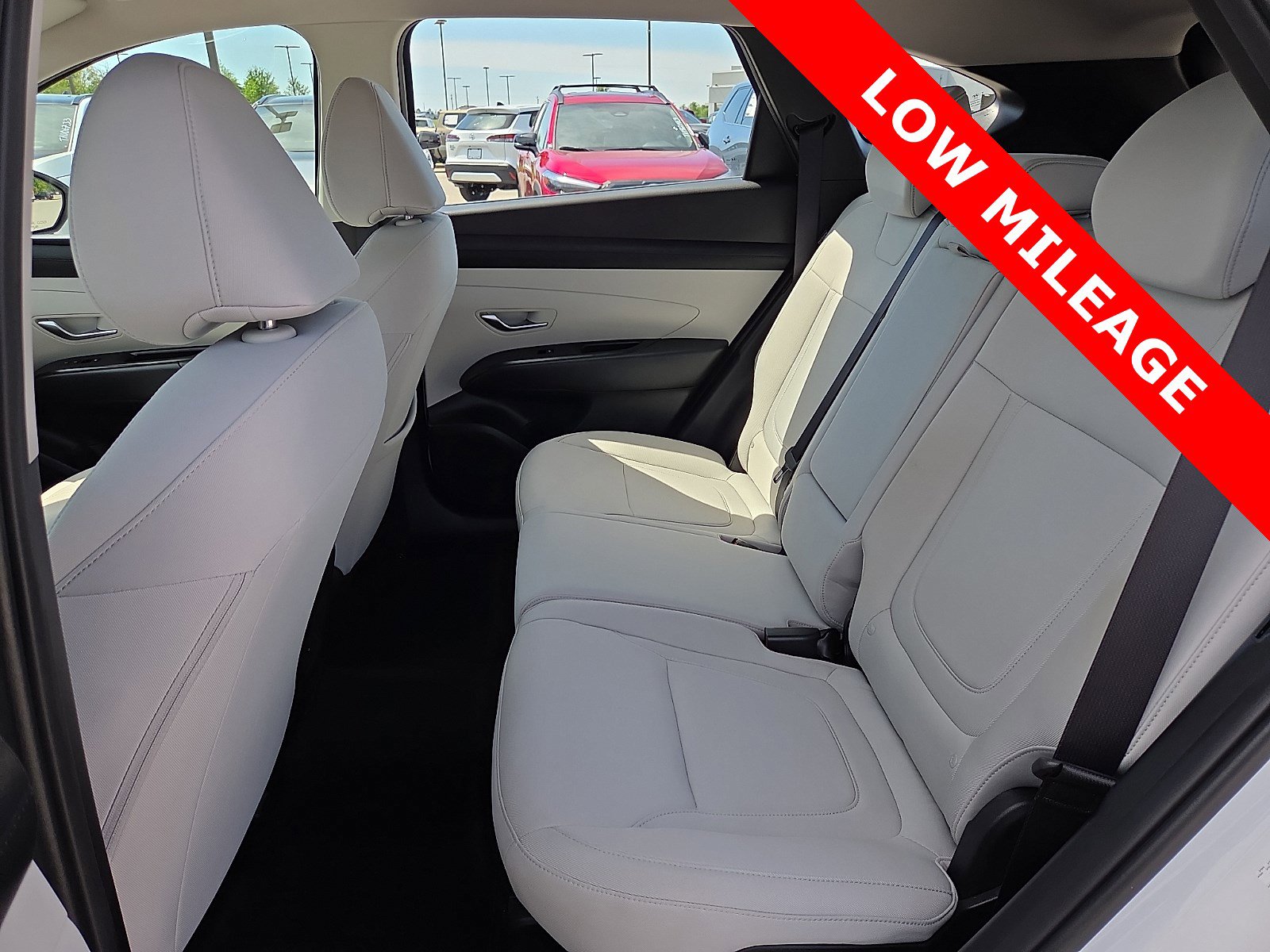 Used 2025 Hyundai Tucson SE FWD image 10