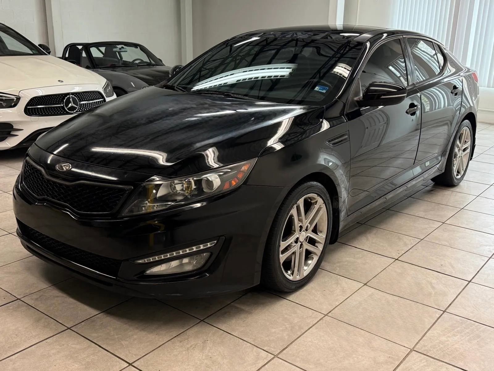 Used 2013 Kia Optima SX w/ Limited Pkg image 3