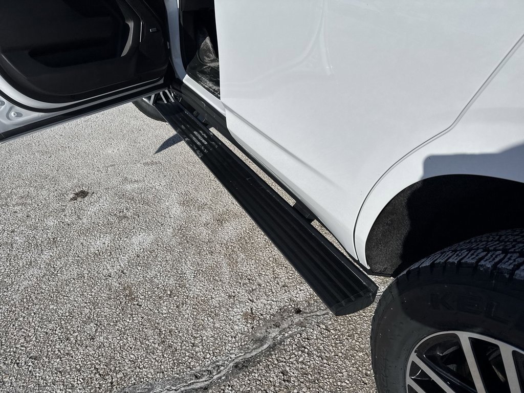 Certified 2024 GMC Yukon AT4 w/ AT4 Premium Package image 8