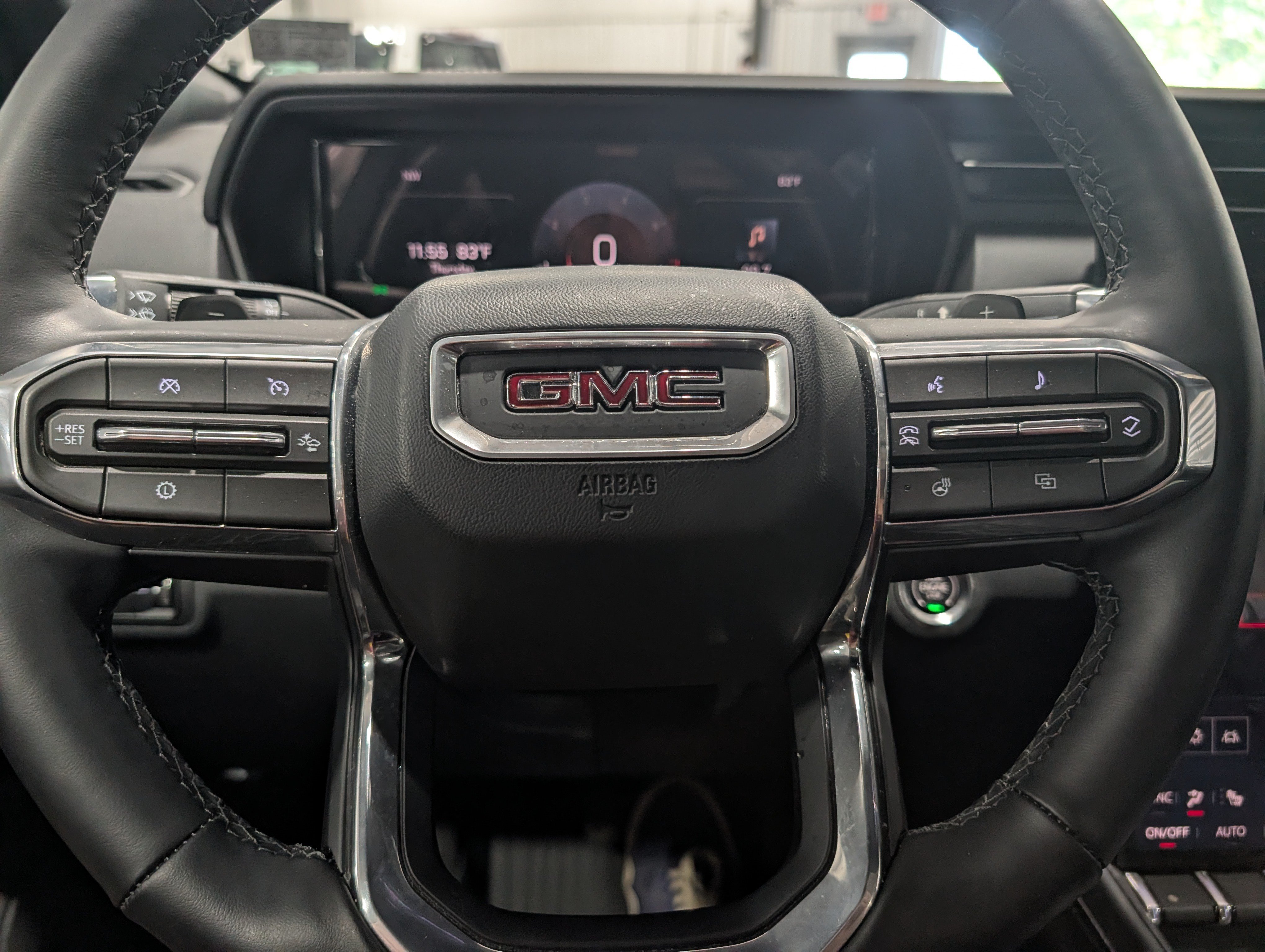 Used 2026 GMC Terrain Elevation w/ Elevation Premium Package AWD/4WD image 10