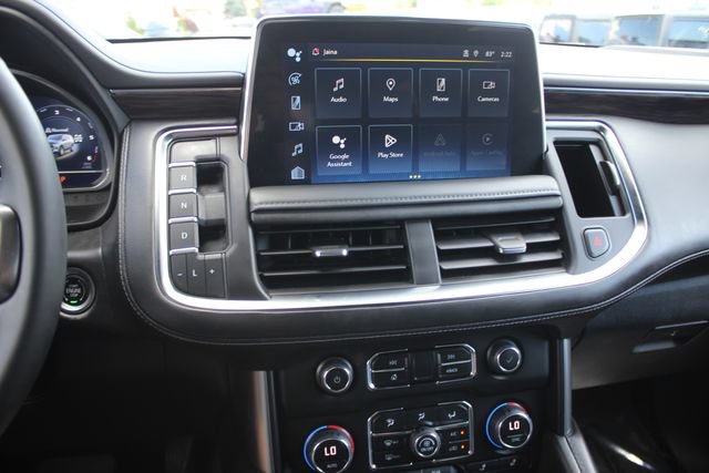 Used 2023 Chevrolet Suburban Z71 w/ Luxury Package AWD/4WD image 4