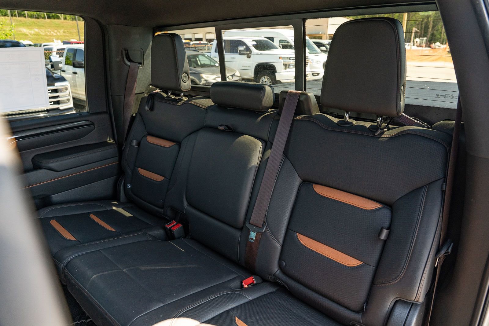 Used 2024 GMC Sierra 2500 AT4 w/ AT4 Premium Plus Package AWD/4WD image 24