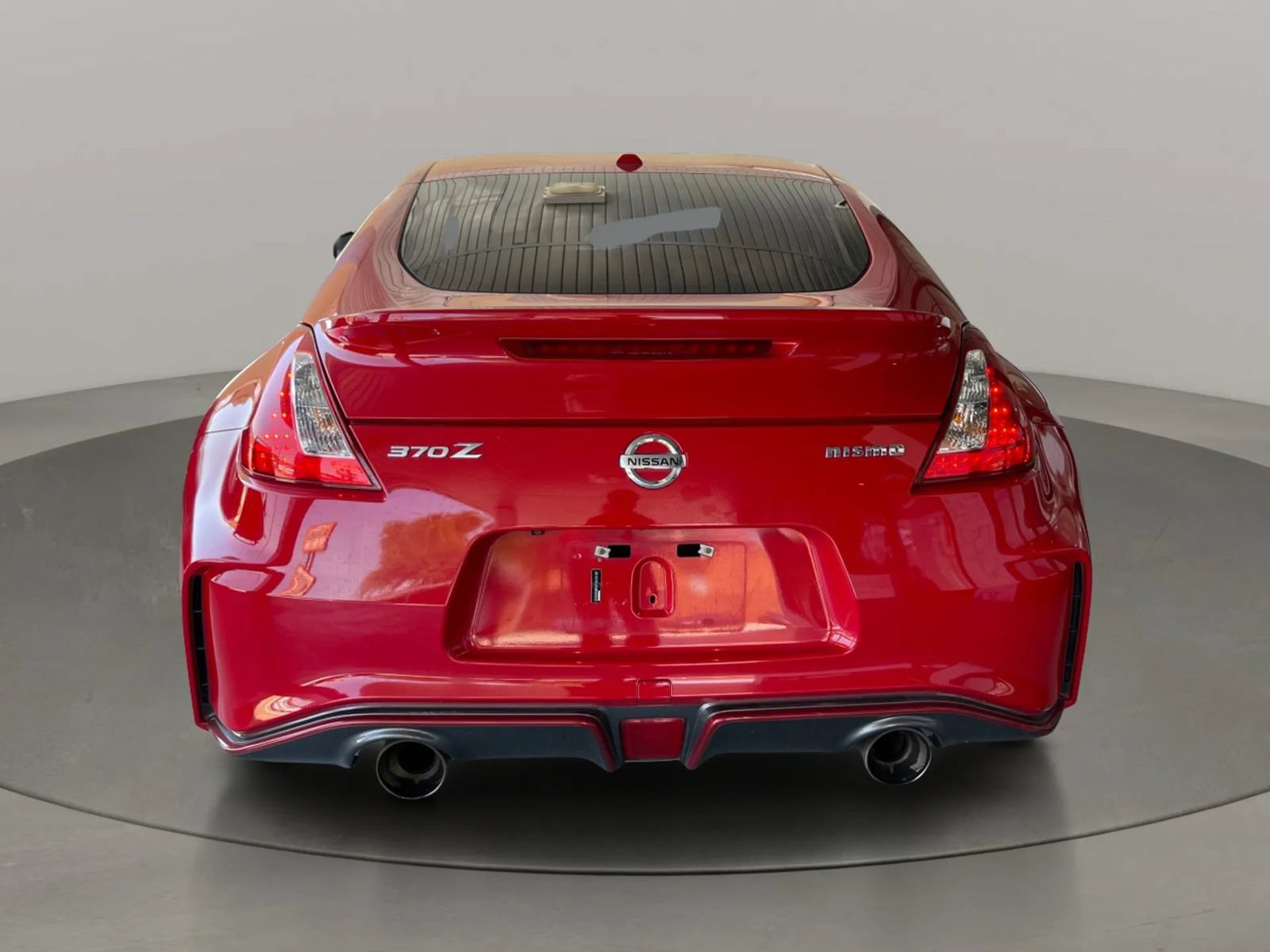Used 2016 Nissan 370Z NISMO RWD image 4