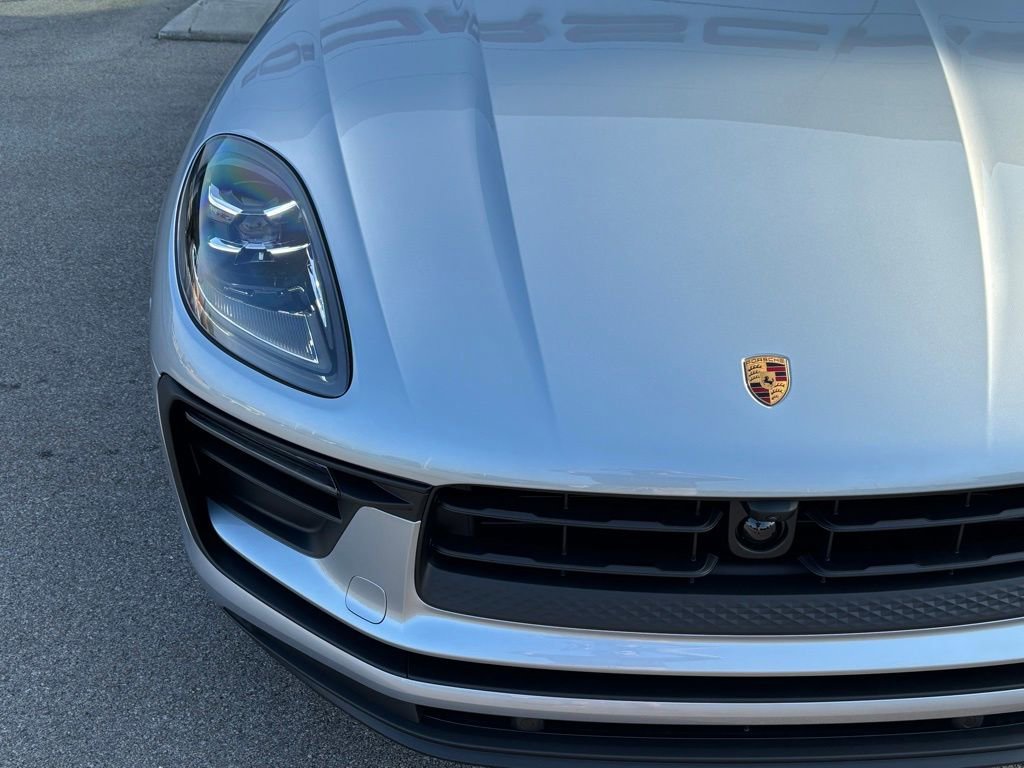 New 2026 Porsche Macan image 19