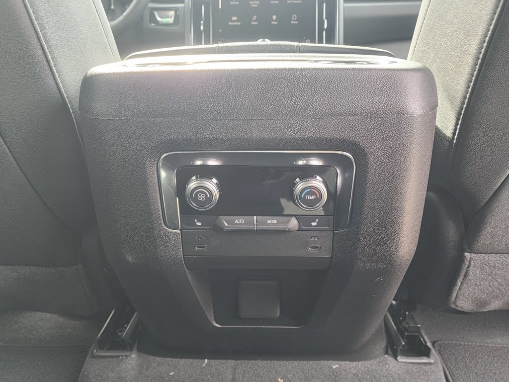 New 2026 GMC Yukon AT4 image 51