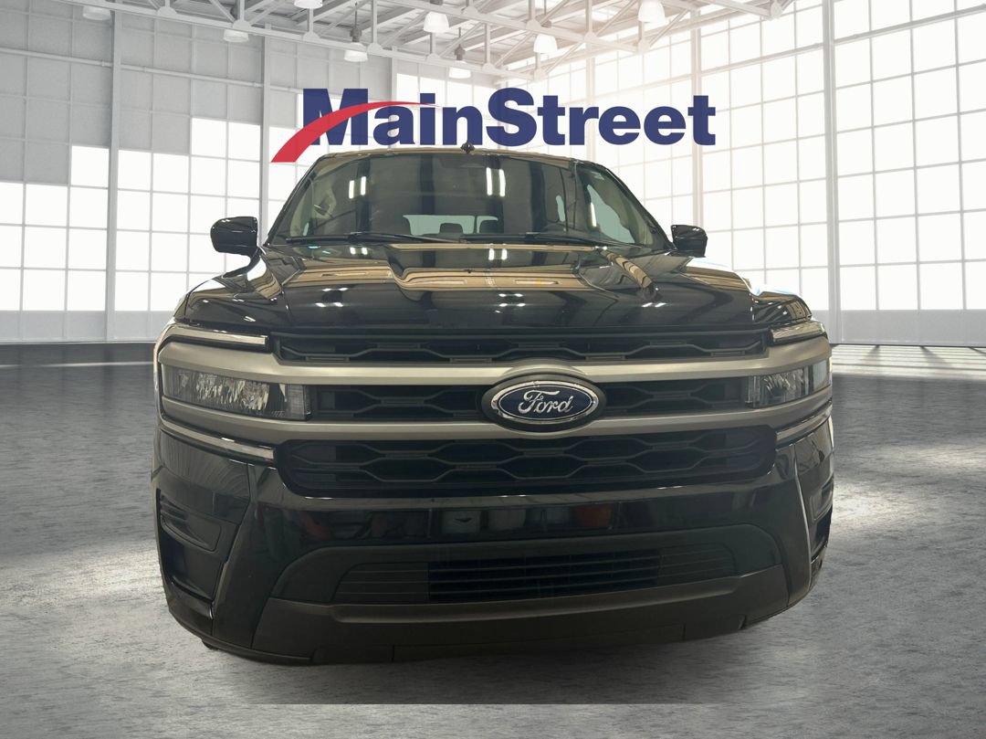 Used 2024 Ford Expedition XLT AWD/4WD image 8