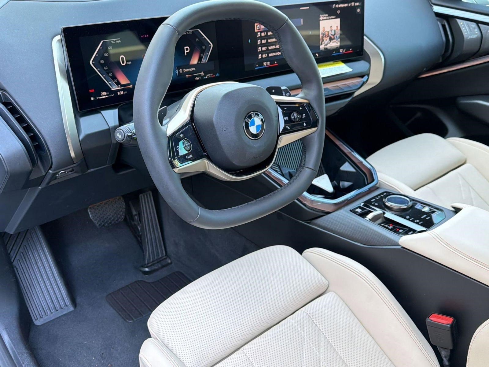 Used 2025 BMW X3 xDrive30i w/ Premium Package AWD/4WD image 4
