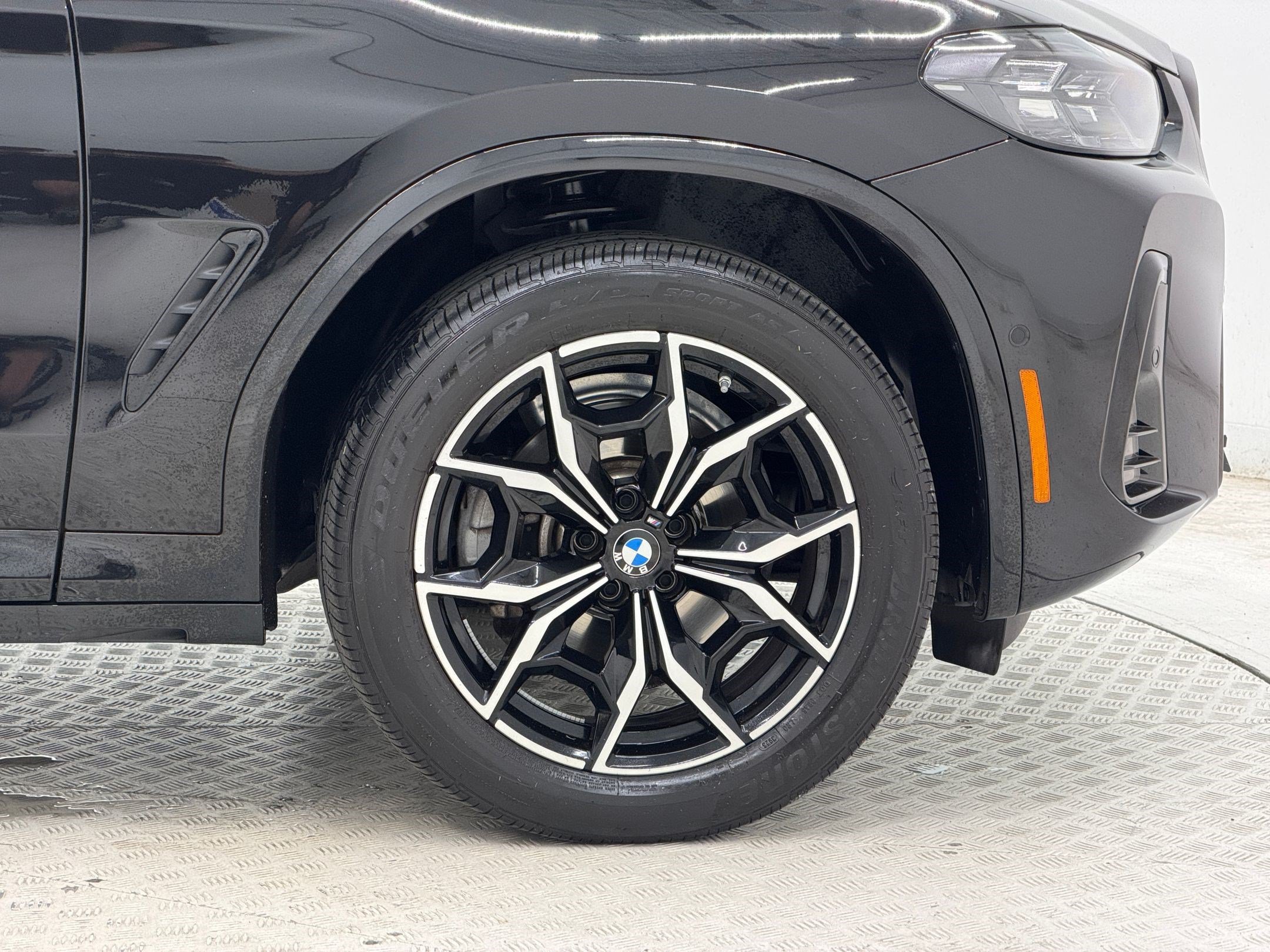 Certified 2024 BMW X3 xDrive30i w/ Premium Package AWD/4WD image 13