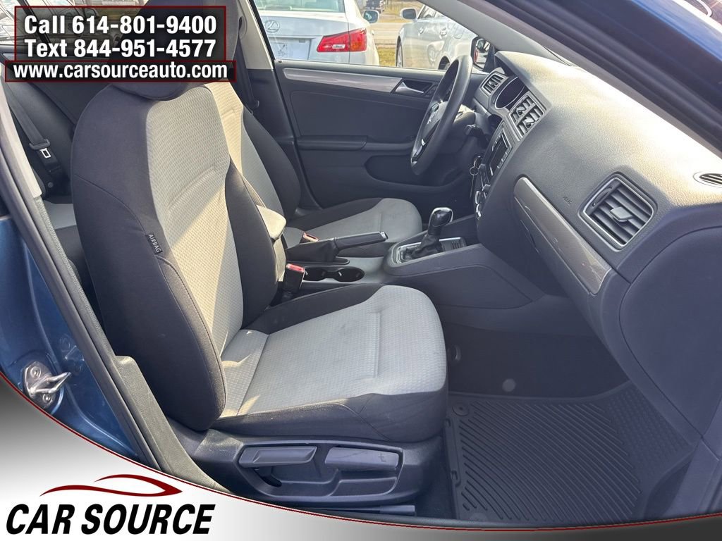 Used 2017 Volkswagen Jetta S image 29