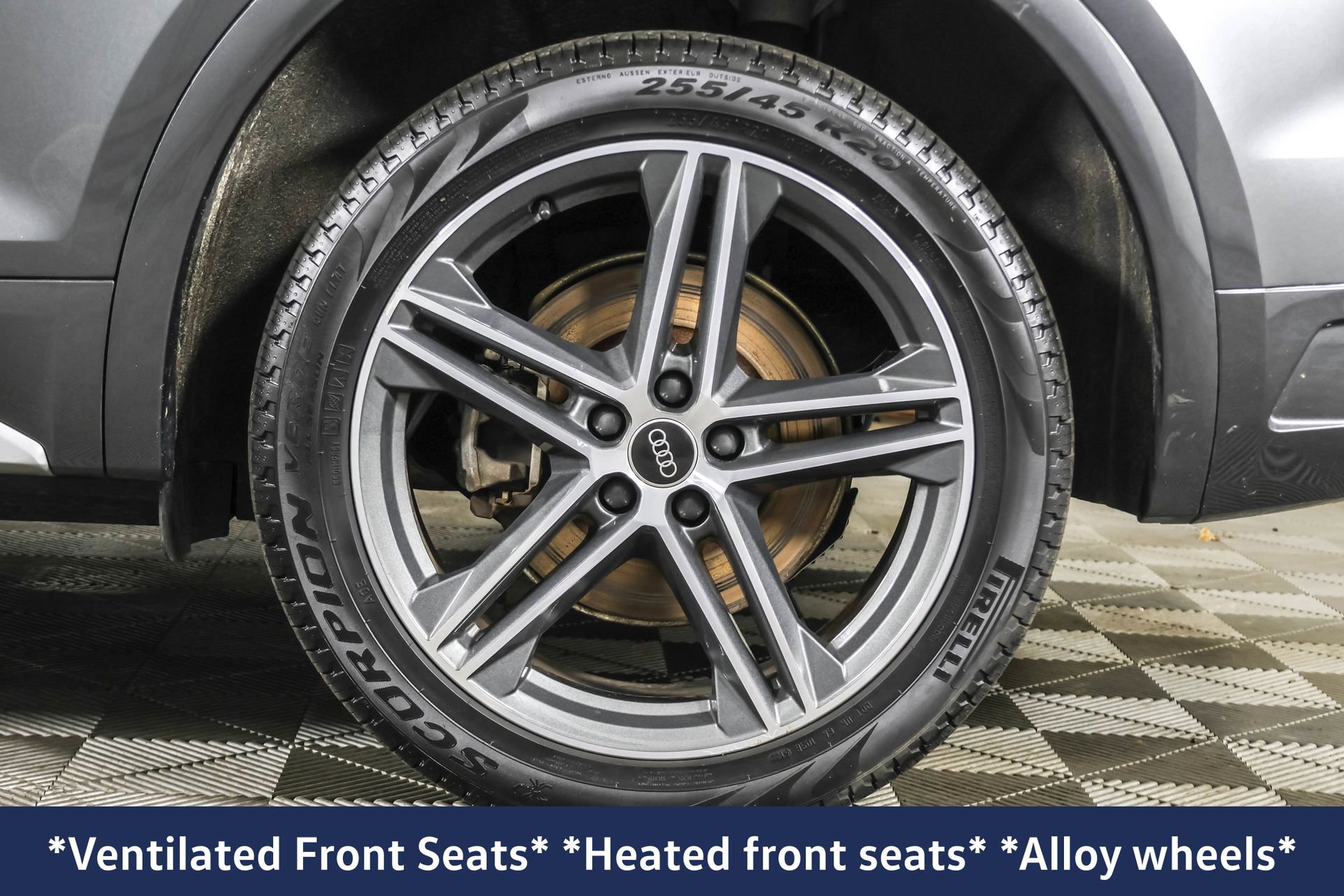 Used 2023 Audi Q5 e Premium Plus w/ Premium Plus Package image 22