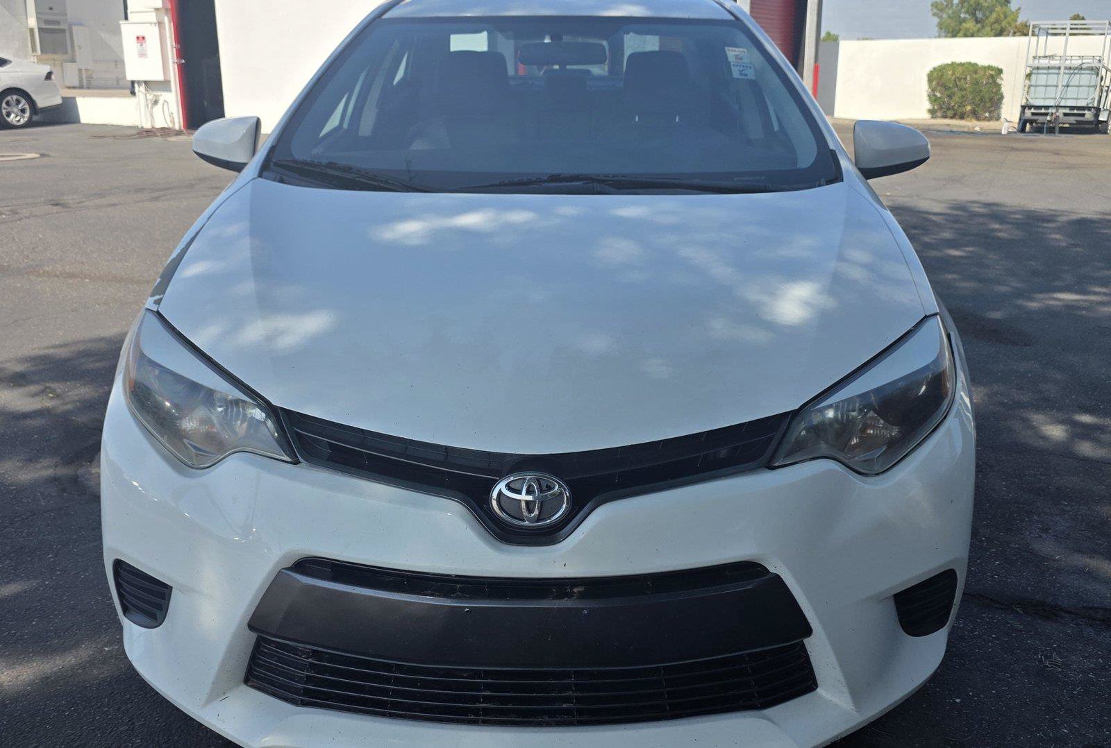 Used 2015 Toyota Corolla LE FWD image 2