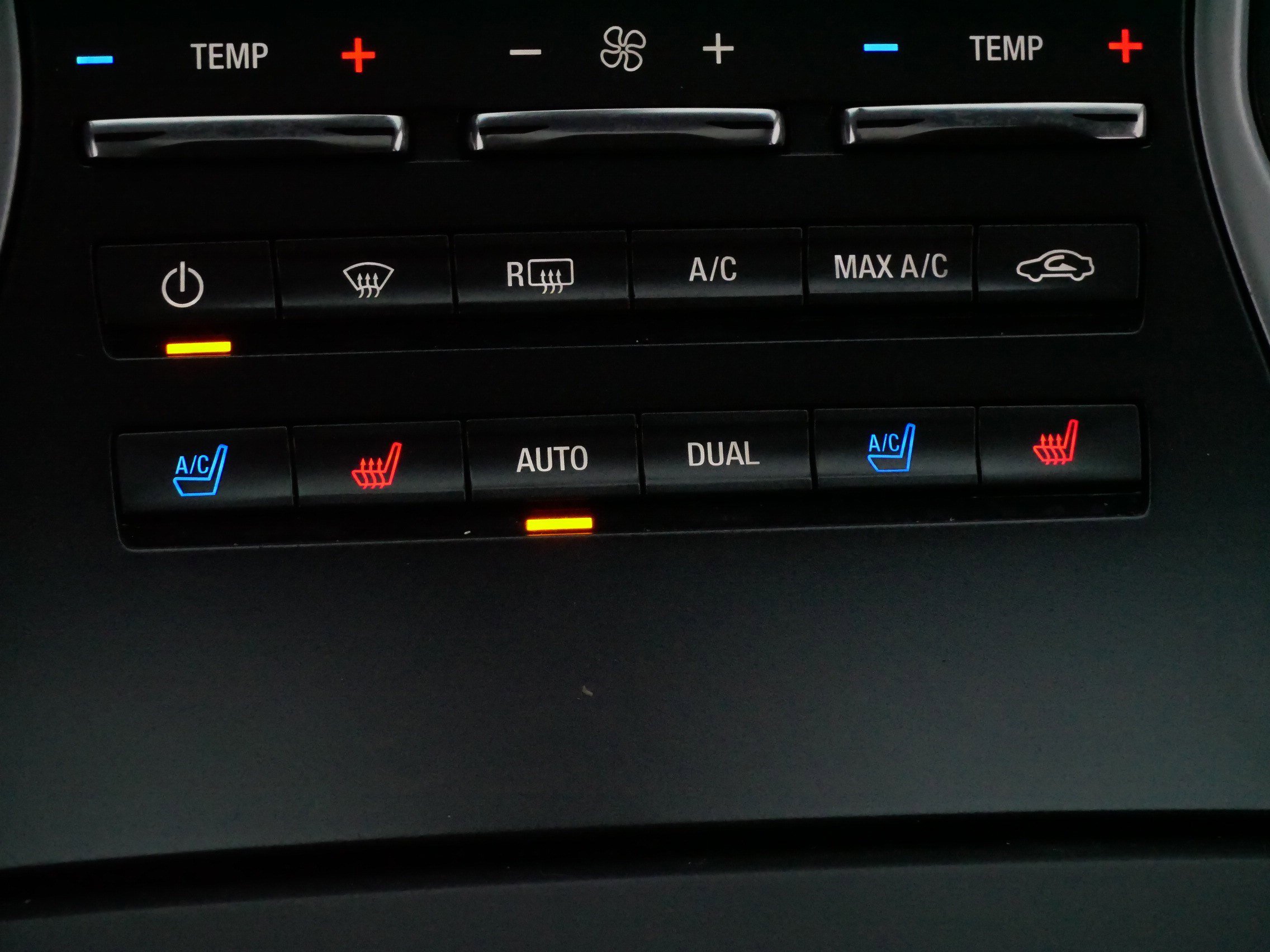 Used 2018 Lincoln MKX Reserve w/ Lincoln MKX Climate Package image 28