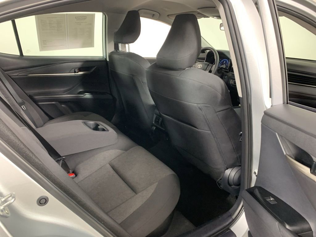 Used 2025 Toyota Camry LE image 36