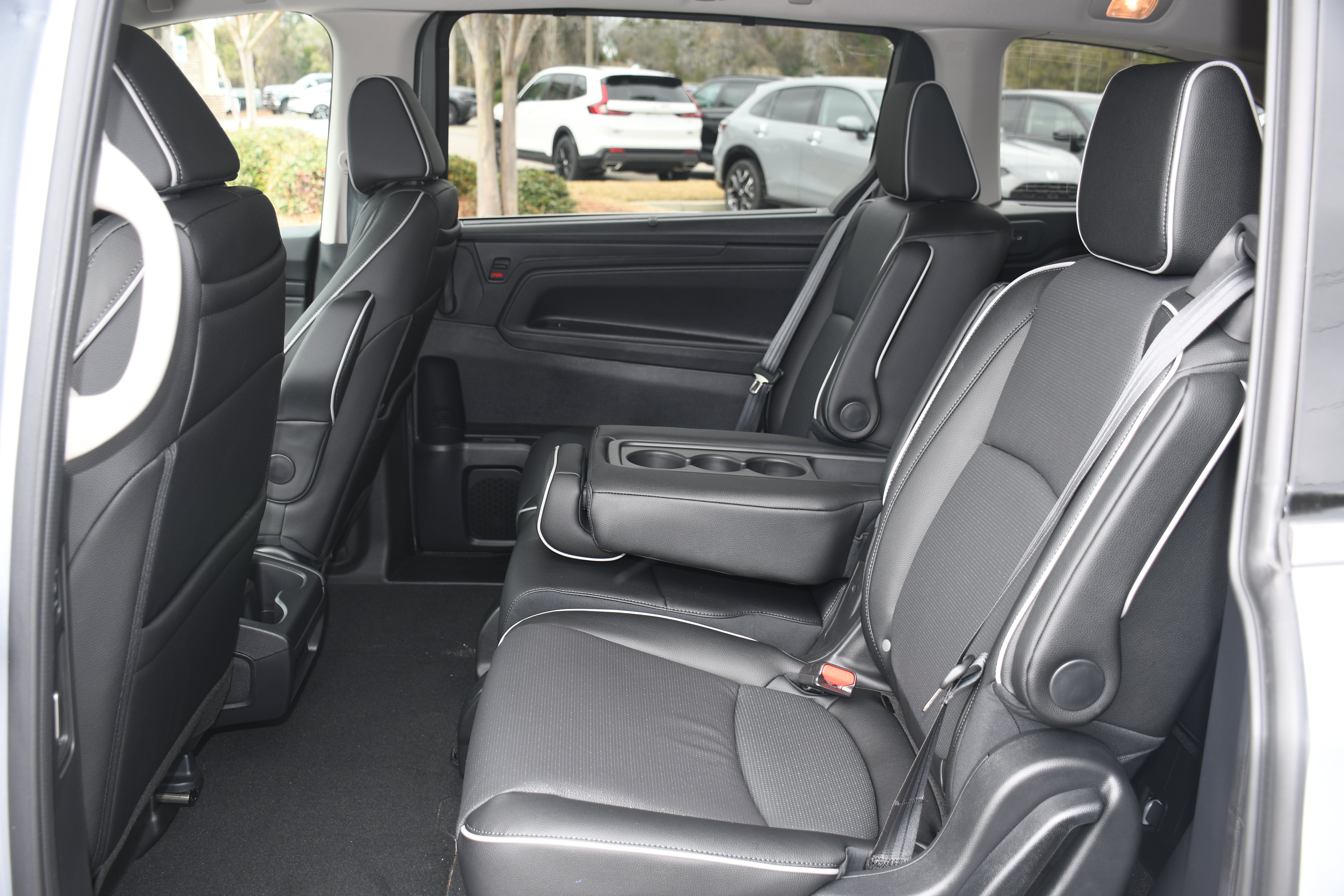 New 2026 Honda Odyssey Elite image 8