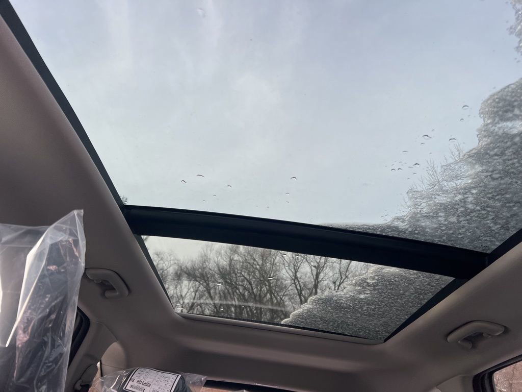 New 2026 Kia Sorento S w/ S Panoramic Sunroof Package image 11