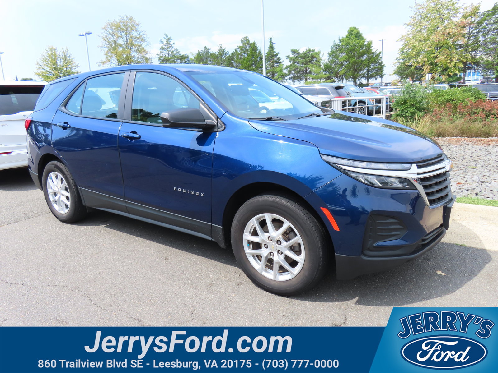 Used 2023 Chevrolet Equinox LS FWD image 1