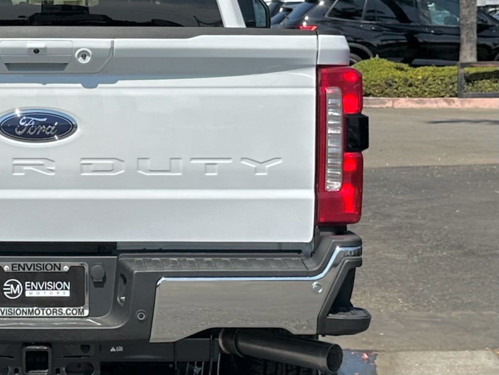 New 2026 Ford F350 Lariat RWD image 10