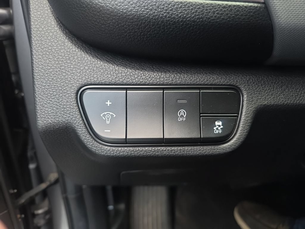 Used 2021 Kia Seltos LX AWD/4WD image 16