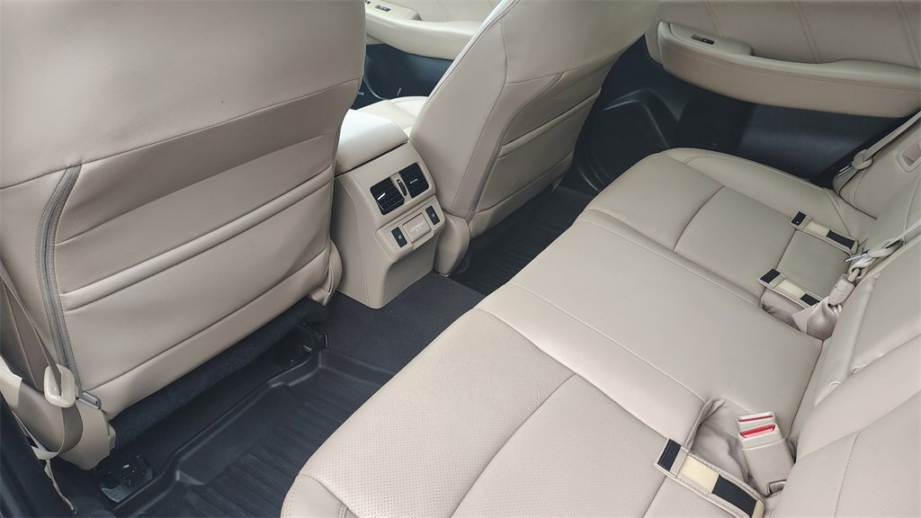 Used 2018 Subaru Outback 3.6R Limited image 30