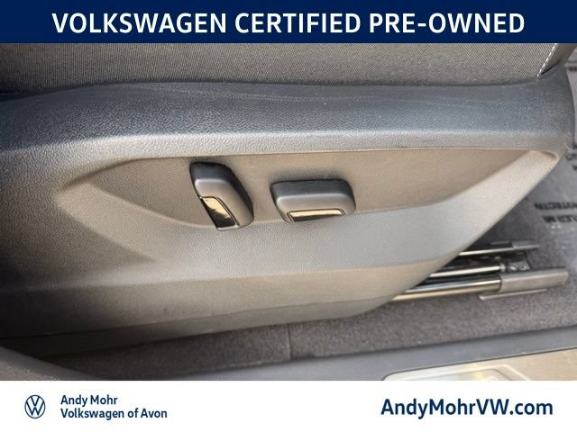 Used 2024 Volkswagen Atlas Cross Sport SEL R-Line AWD/4WD image 18